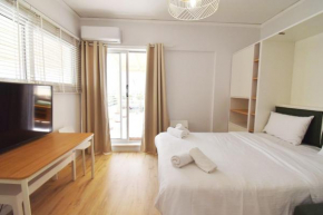 Penthouse Nea Smirni